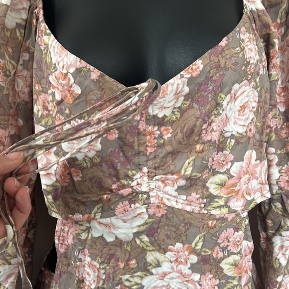 Forever 21 Brown Floral Cut Out Puff Long Sleeve Tie Neck Mini Dress - Picture 12 of 15